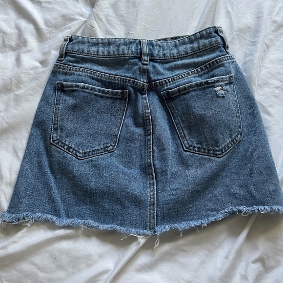 Pacsun Distressed denim skirt - Picture 2 of 2